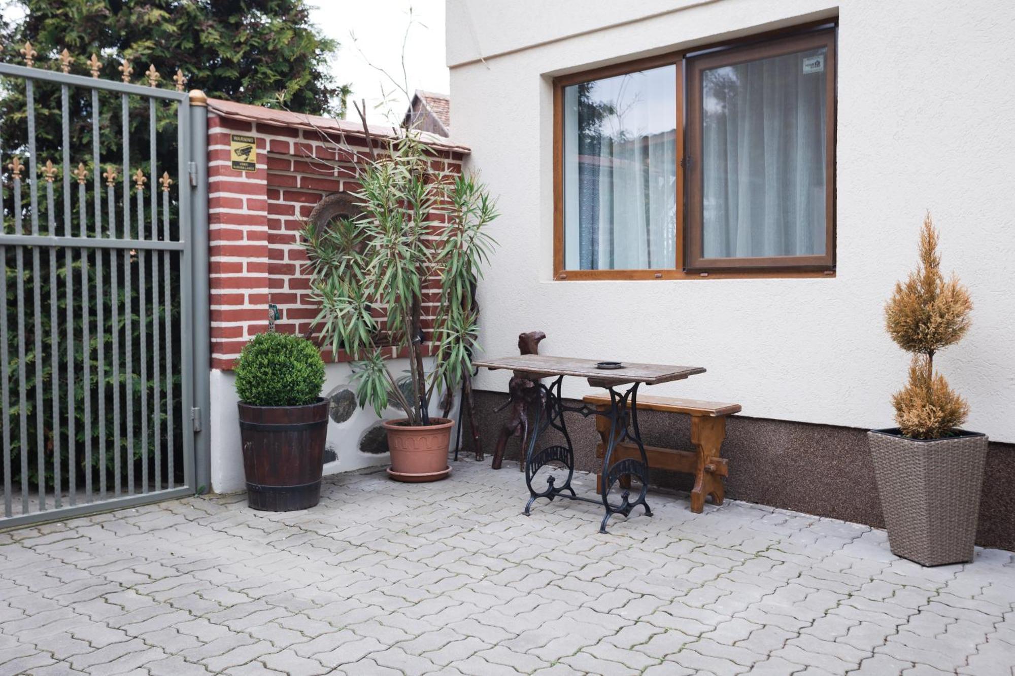 Christian Haus Sibiu Hotel Eksteriør billede